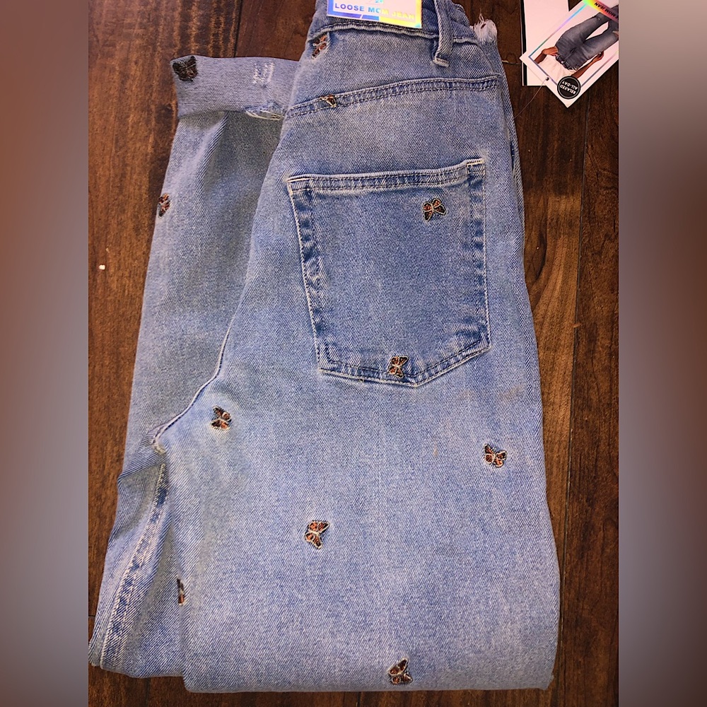 Brand new butterfly print mom jeans size 0 high waisted Tinseltown